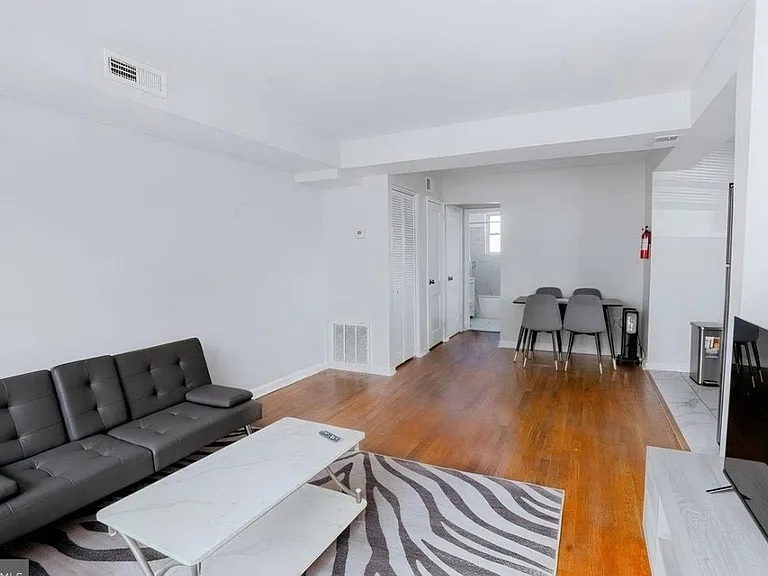 32 Varnum St NE — Photo 4