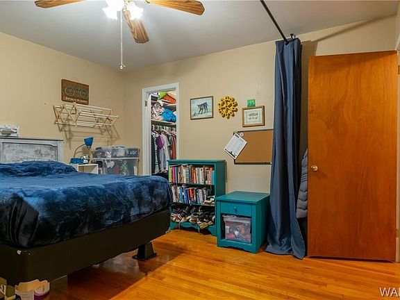 5th image of 3617 Mayfair Dr