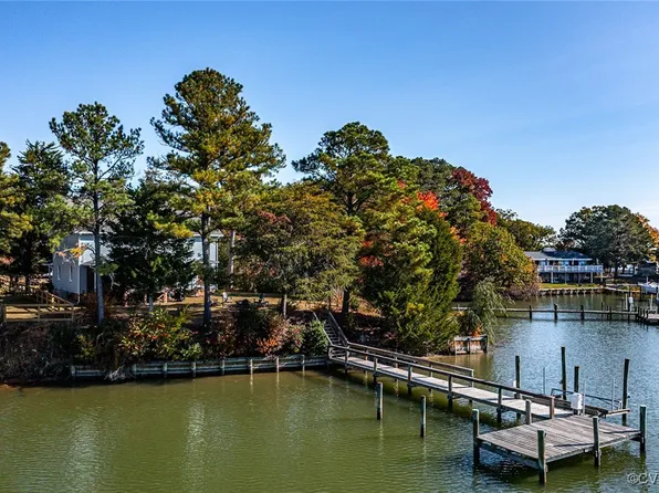 994 N Glebe Rd, Montross, VA 22520