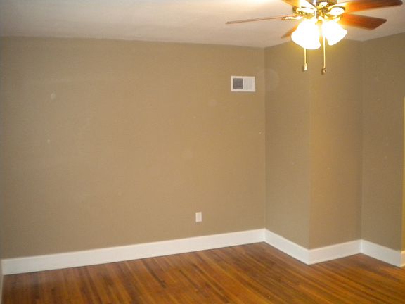 4th image of 1516 Swope Dr