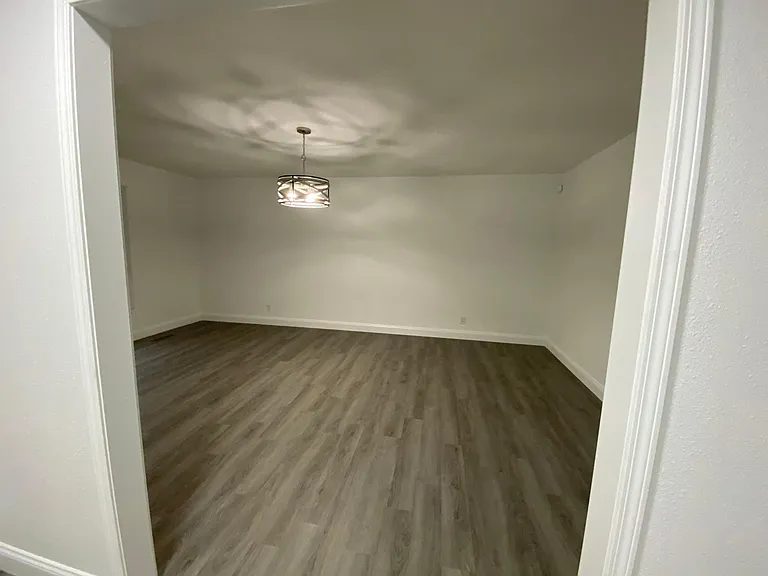 1329 E Snider St — Photo 6