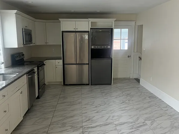121-123 Clarence St #1, Everett, MA 02149