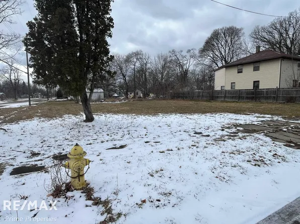 1501 Arlington Ave, Flint, MI 48506