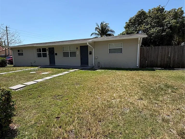 9250 SW 168th St #9252 — Photo 3