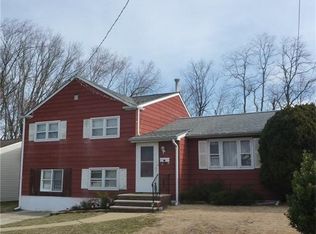 52 Albert Dr, Parlin, NJ 08859