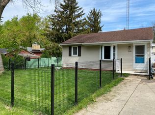 208 E Spaulding St, Watertown, WI 53098