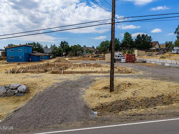 5th image of 380 Hoge Rd