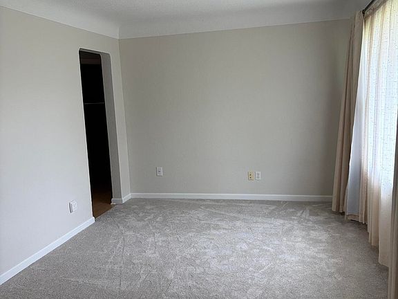 5th image of 3046 Winston Blvd