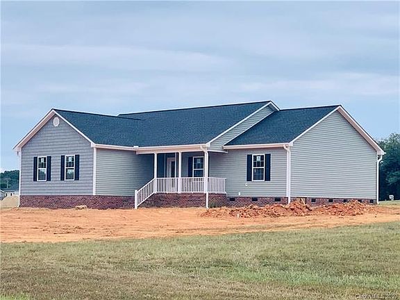2nd image of 113 Loneheart Ln #29