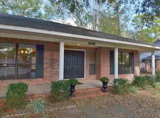 2740 Chickering Rd, Pensacola, FL 32514