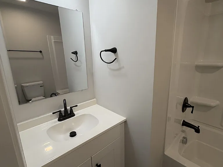 2036 Harrison Ave — Photo 27