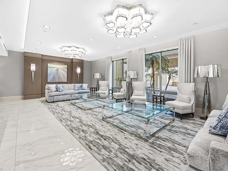 3991 Gulf Shore Blvd N #Penthouse 101 — Photo 3