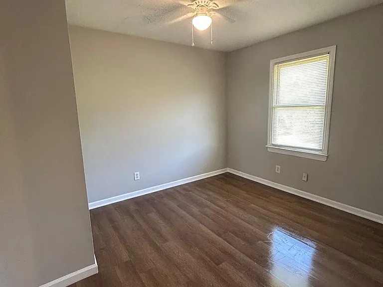 119A Calvin Ct — Photo 9