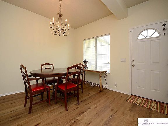4th image of 1503 Lakewood Dr