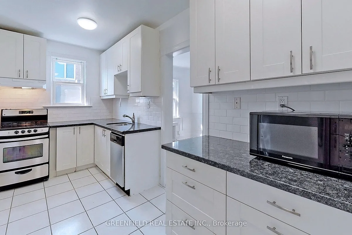 Building Photo - 1747 Bayview Ave #UPPER