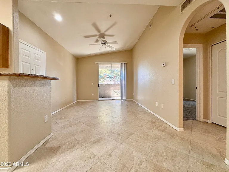 2929 W Yorkshire Dr #2020 — Photo 5