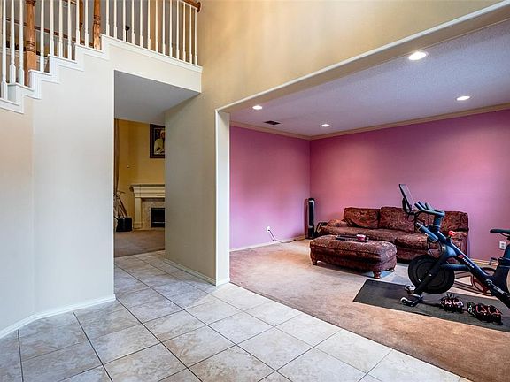 3rd image of 1512 Eaglepoint Dr