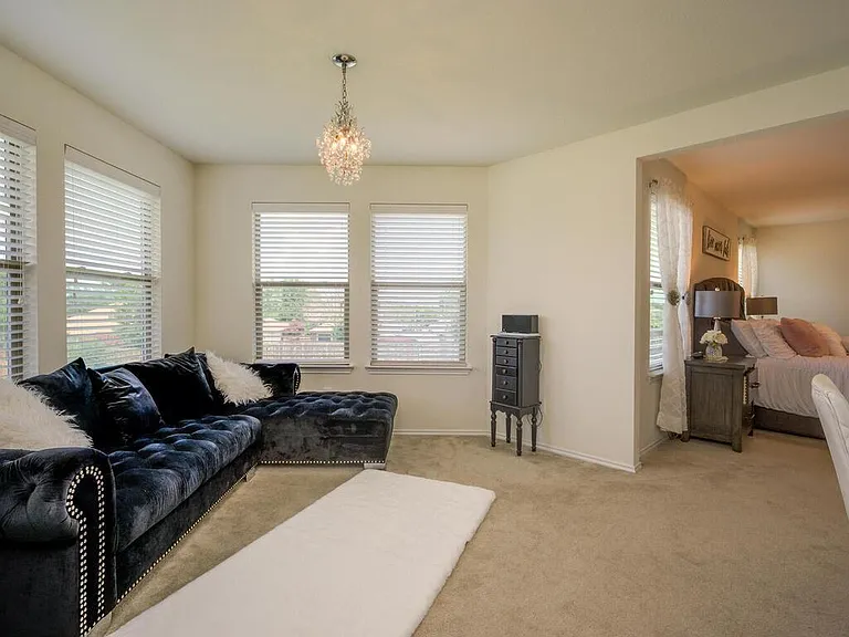 1304 Decatur Ct — Photo 20