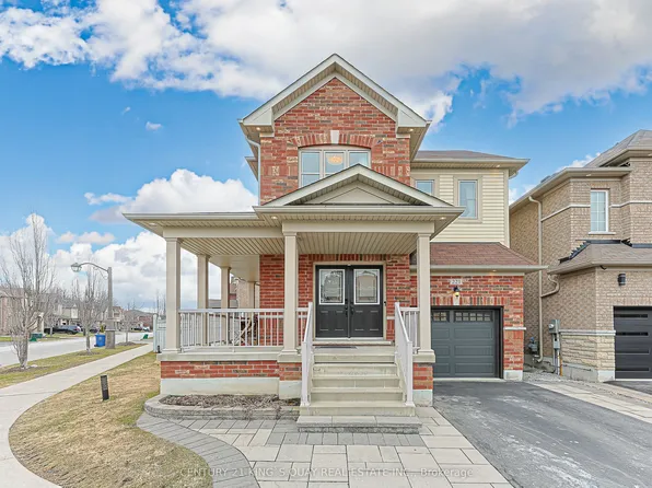 221 Delbert Cir, Whitchurch Stouffville, ON L4A 0Y7