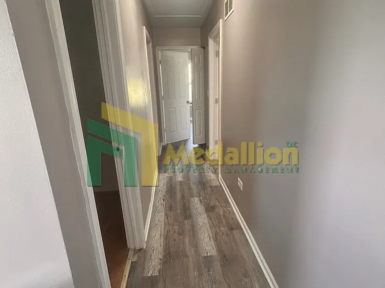 5954 S Maplewood Ave — Photo 23