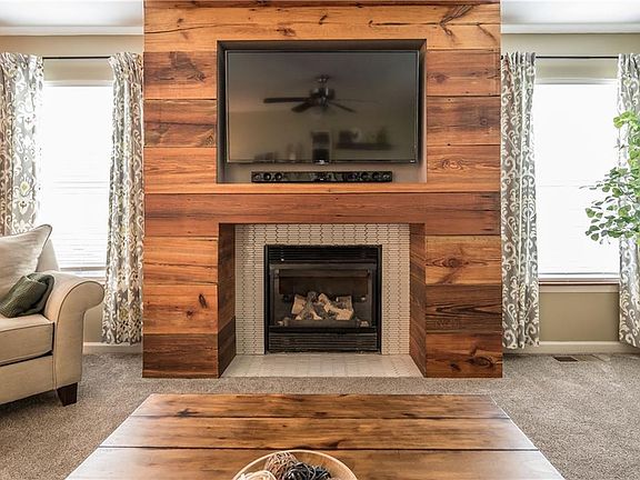 4th image of 6590 W Aspen Way