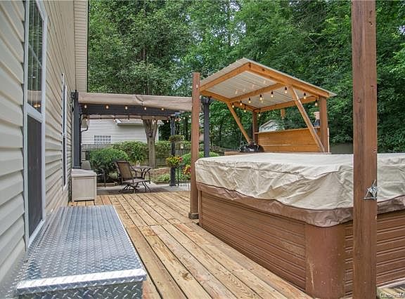 4th image of 13618 Glencreek Ln