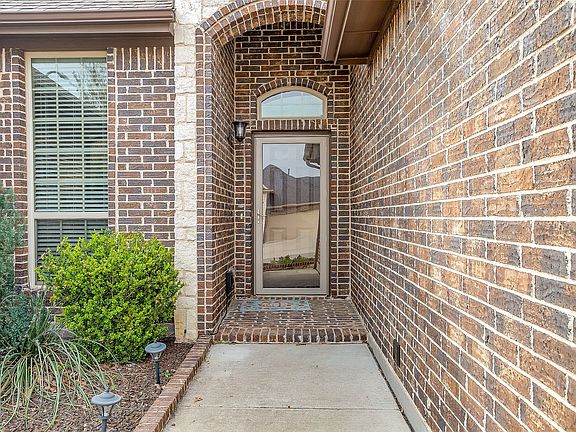 3rd image of 5325 Rye Dr