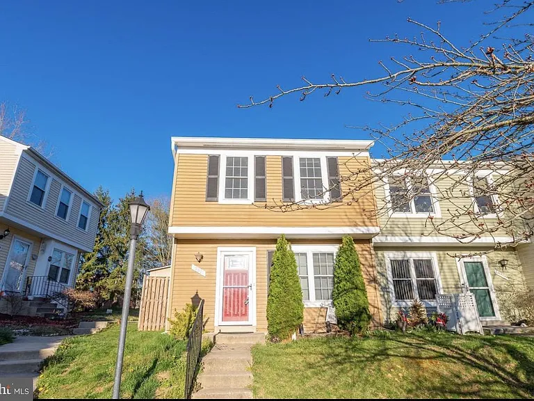 18811 Birdseye Dr — Photo 1