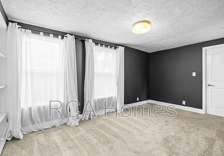 37 N Gray St — Photo 9