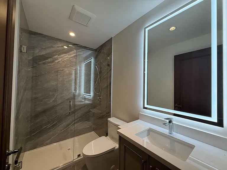 1115 W 48th Ave #1/2 — Photo 7