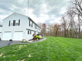 2 Edith St, Windsor locks, CT 06096
