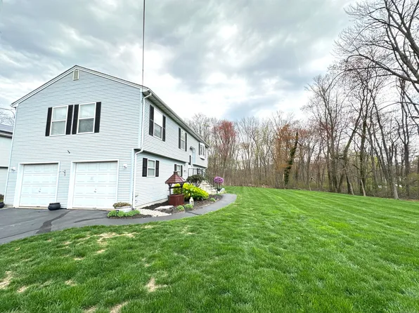 2 Edith Street, Windsor Locks, CT 06096