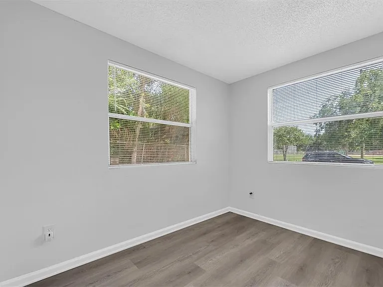 4421 11th Ave S — Photo 20