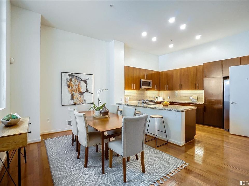 1st image of 325 Berry St APT 107