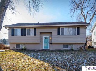 7609 Park View Blvd, La Vista, NE 68128