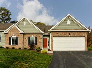 635 Whispering Pines Dr, Gibsonia, PA 15044