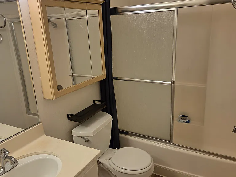 530 W Knoll Dr #B — Photo 7
