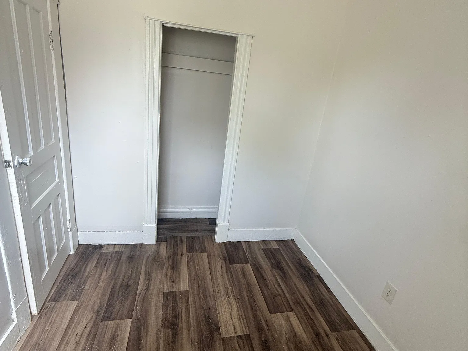 3 bed, 950 sqft, $1,300 — Photo 4