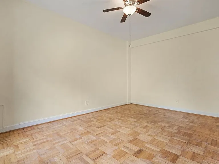 2515 K St NW #609 — Photo 23