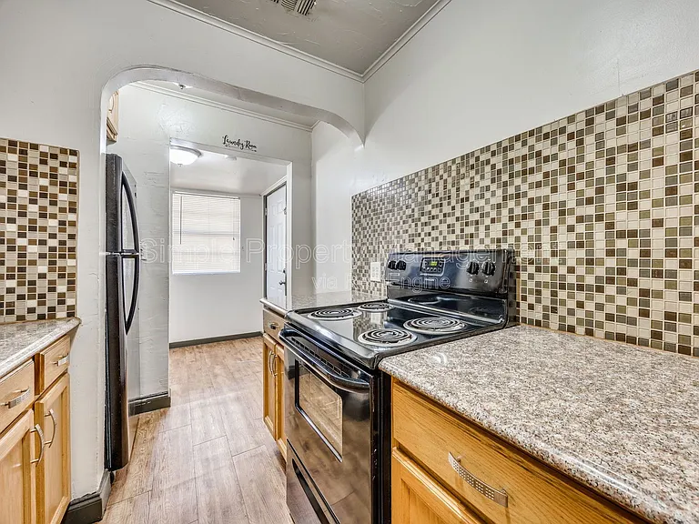 2357 W Park Pl — Photo 9