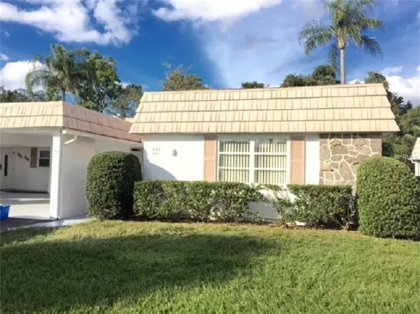 5479 Riverbluff Cir, Sarasota, FL 34231
