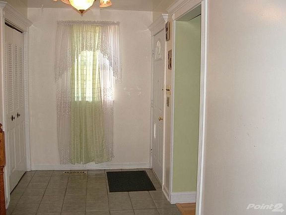 31 Valley Forge Rd. 08-31-11 059