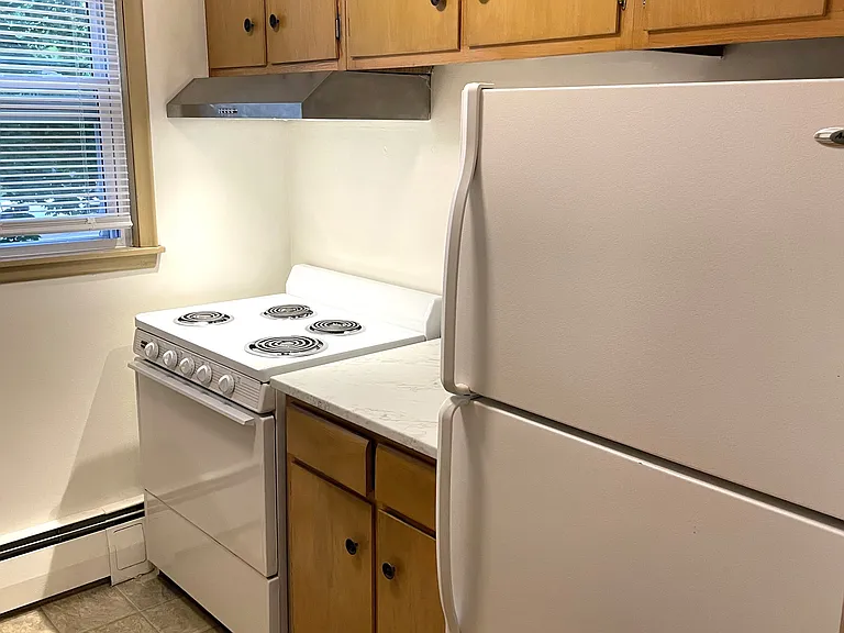 Snelling Avenue Apartments — Photo 21