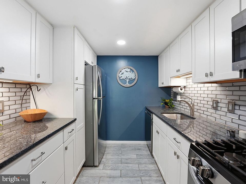 1st image of 5250 Valley Forge Dr APT 109