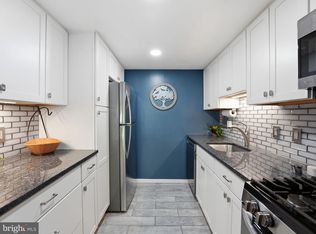 5250 Valley Forge Dr APT 109, Alexandria, VA 22304