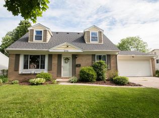 2701 Tulane Dr, Lansing, MI 48912