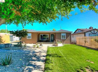590 Brownstone Rd, Oakley, CA 94561