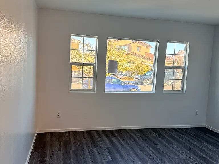 10319 Kamran Cir #1 — Photo 3