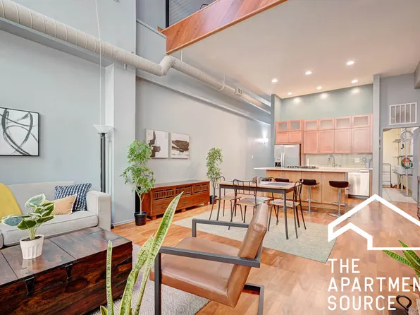 1721 W Wrightwood Ave #115, Chicago, IL 60614