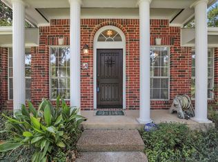 105 W Mill Valley Dr, Colleyville, TX 76034